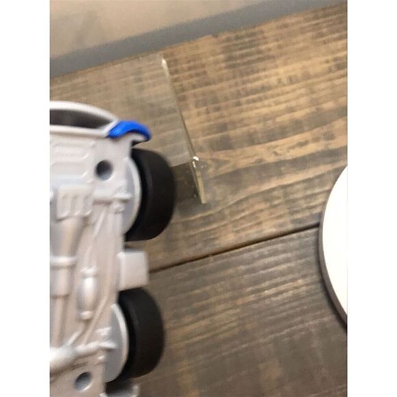 Fisher Price Little People DC Super Friends Batman Car And Figure - Picture 6 of 7